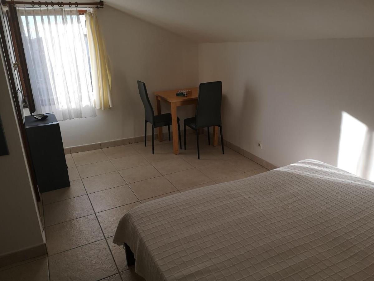 Apartments Daniela Водице Екстер'єр фото