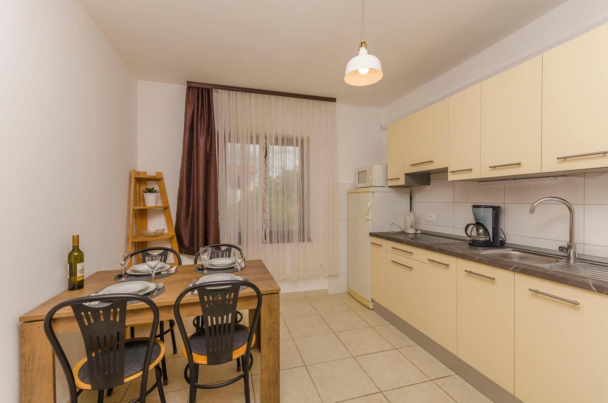 Apartments Daniela Водице Екстер'єр фото