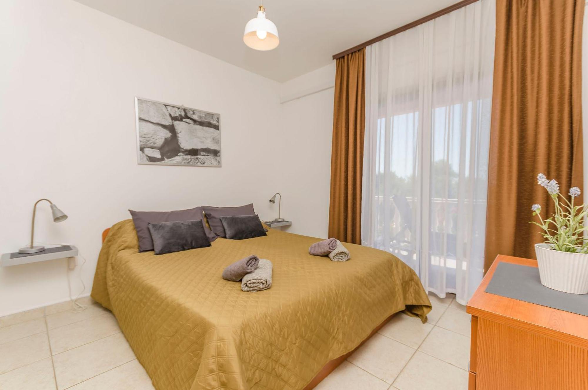 Apartments Daniela Водице Екстер'єр фото